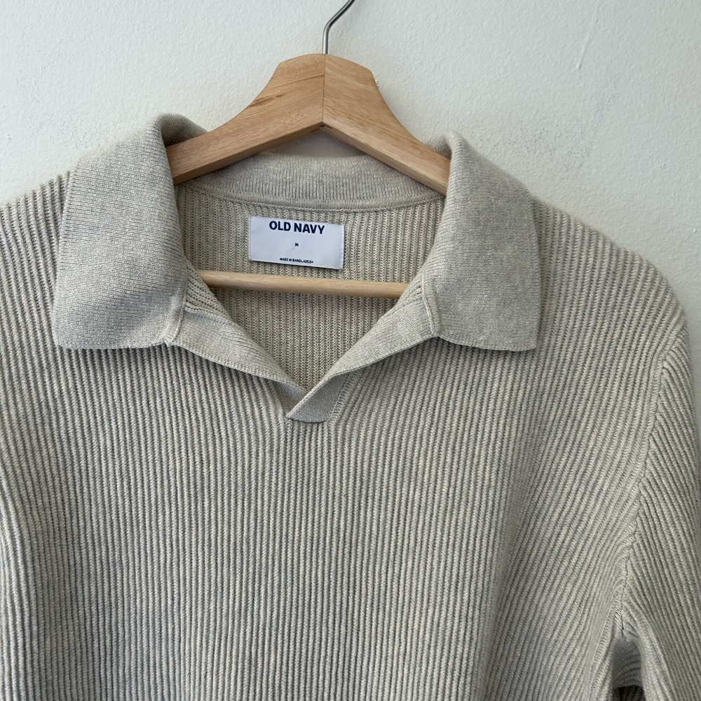 Old Navy Men’s Medium Cream V-Neck Collared Polo Knit Cotton Sweater - Picture 4 of 6